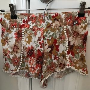 Women’s floral summer shorts